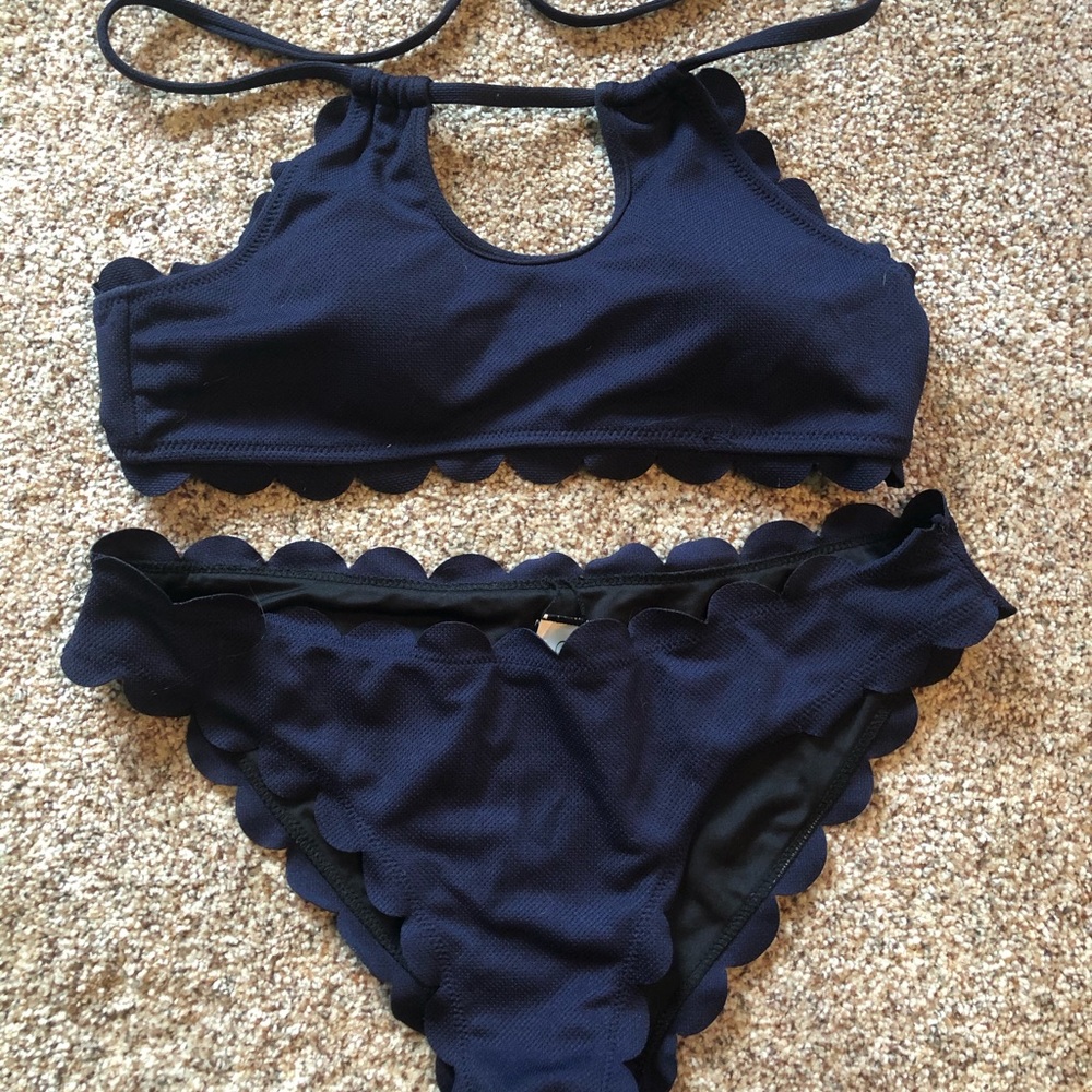 Scalloped edge navy bikini